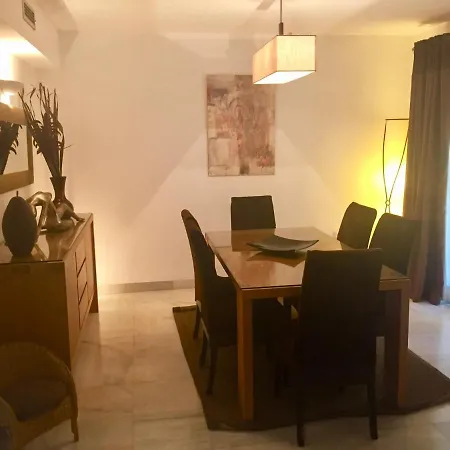 Lovely Well Appointed Spanish Townhouse * Marbella