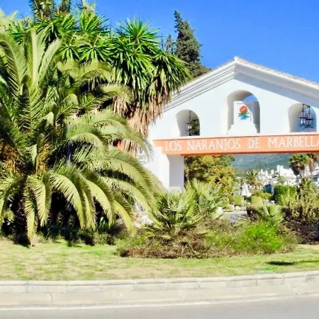 Lovely Well Appointed Spanish Townhouse Ferienhaus Marbella