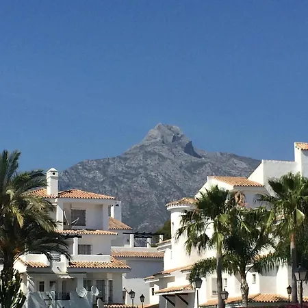 Lovely Well Appointed Spanish Townhouse * Marbella